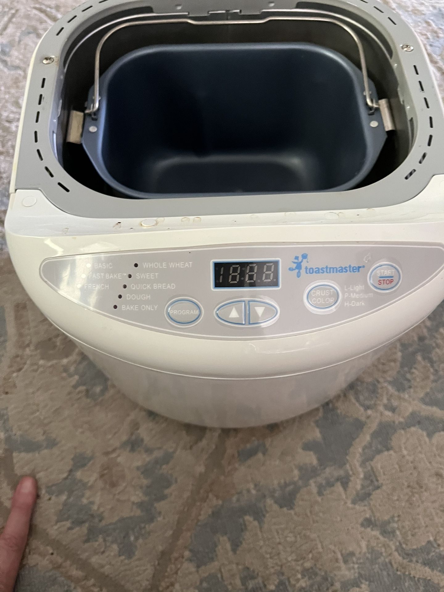 toastmaster® C U R L US Bread Maker