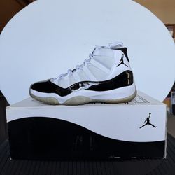 Air Jordan 11 - 2011 Concord - size 8.5