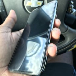 UNLOCKED IPHONE X/ LIMITED STOCK 