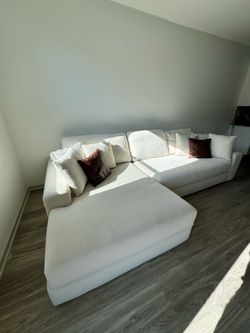 Sawyer II Boucle Sectional with Oversized Chaise