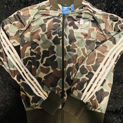 2017 Womens Adidas Camo Tracksuit Top (Negotiable)