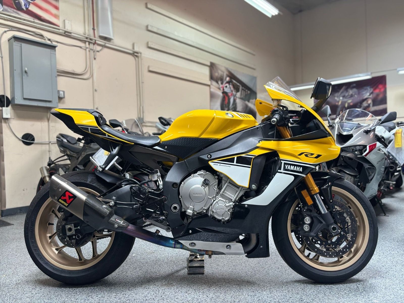 2016 Yamaha R1 60th anniversary for Sale in El Cajon, CA - OfferUp