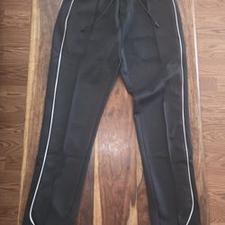 Richie Le / Sweatpants