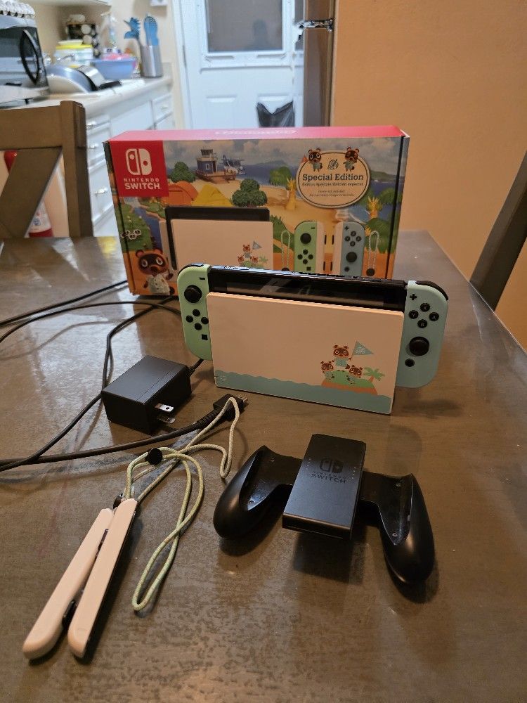 Nintendo Switch, Animal Crossing Special Edition.