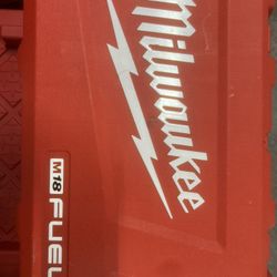 Milwaukee M18fuel Drill