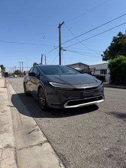 2025 Toyota Prius XLE