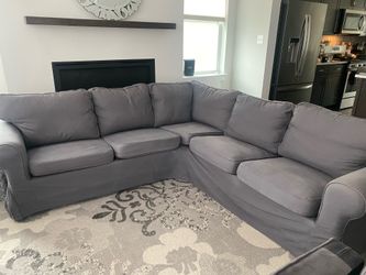 Sectional couch/sofa