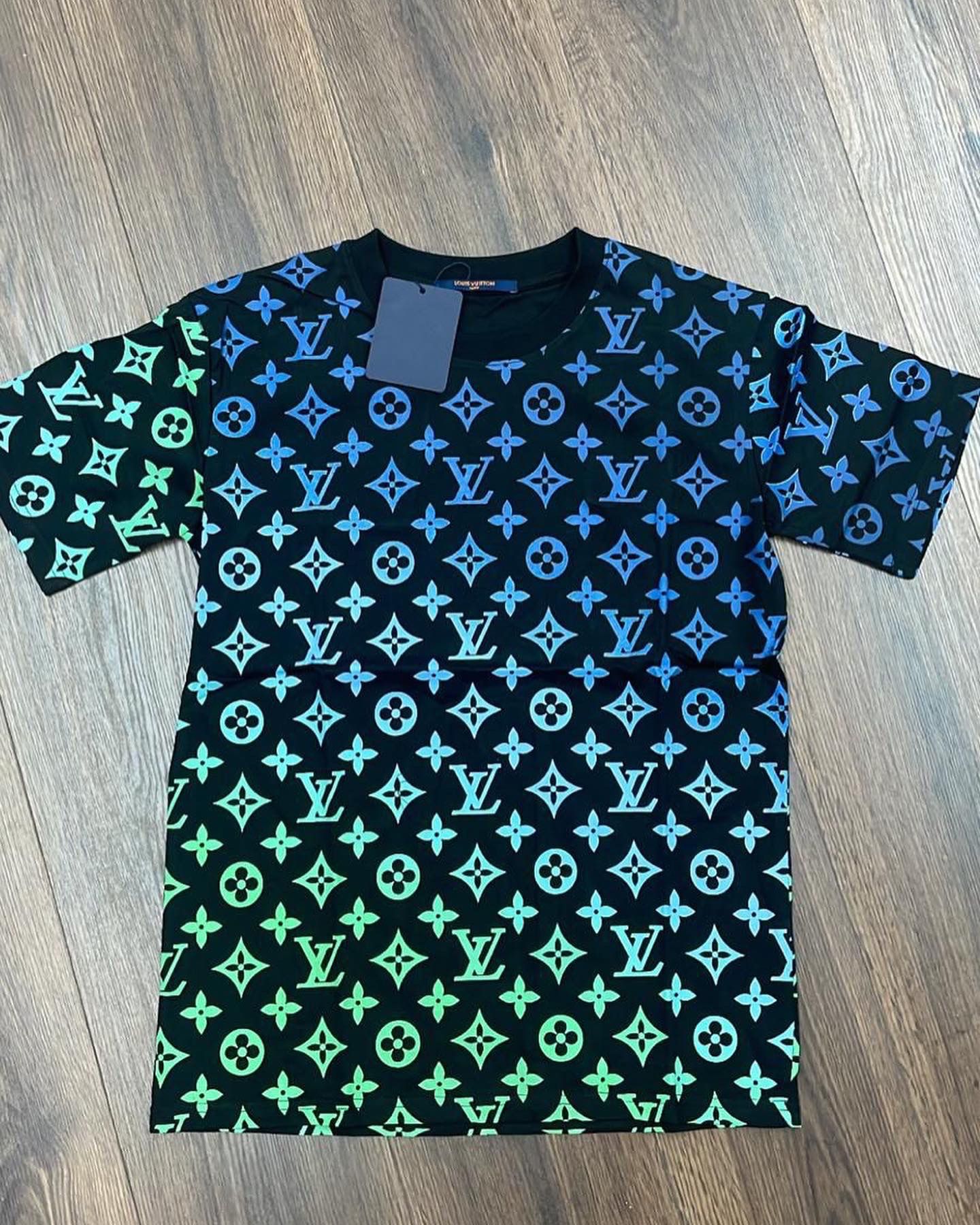 LV Short Sleeved Denim Workwear Shirt for Sale in Yonkers, NY - OfferUp