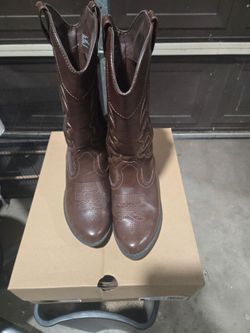 Girl boots