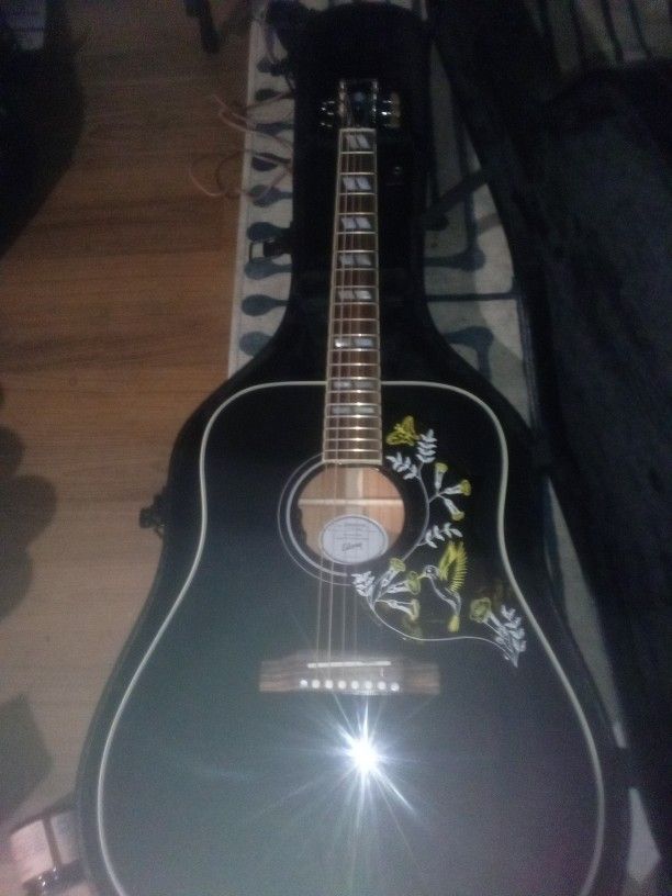 Gibson Hummingbird Standard Acoustic Guitar