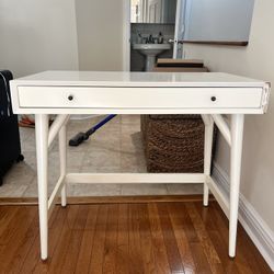 Free Desk And Chair