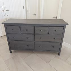 IKEA HEMNES 8-Drawer Dresser – Dark Gray Stained – Solid Wood – Excellent Condition