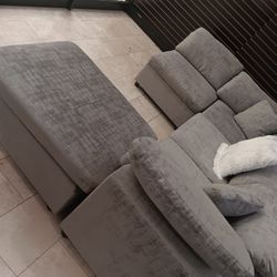 *Wow!!!*---Flexible Lima Fabric Sectional Sofa W/Ottoman---Only $599!!!---Delivery/Financing Available🤭