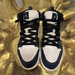 Jordan 1 Mid