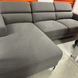 Grey Sectional (Mint condition )Free Delivery 🛻