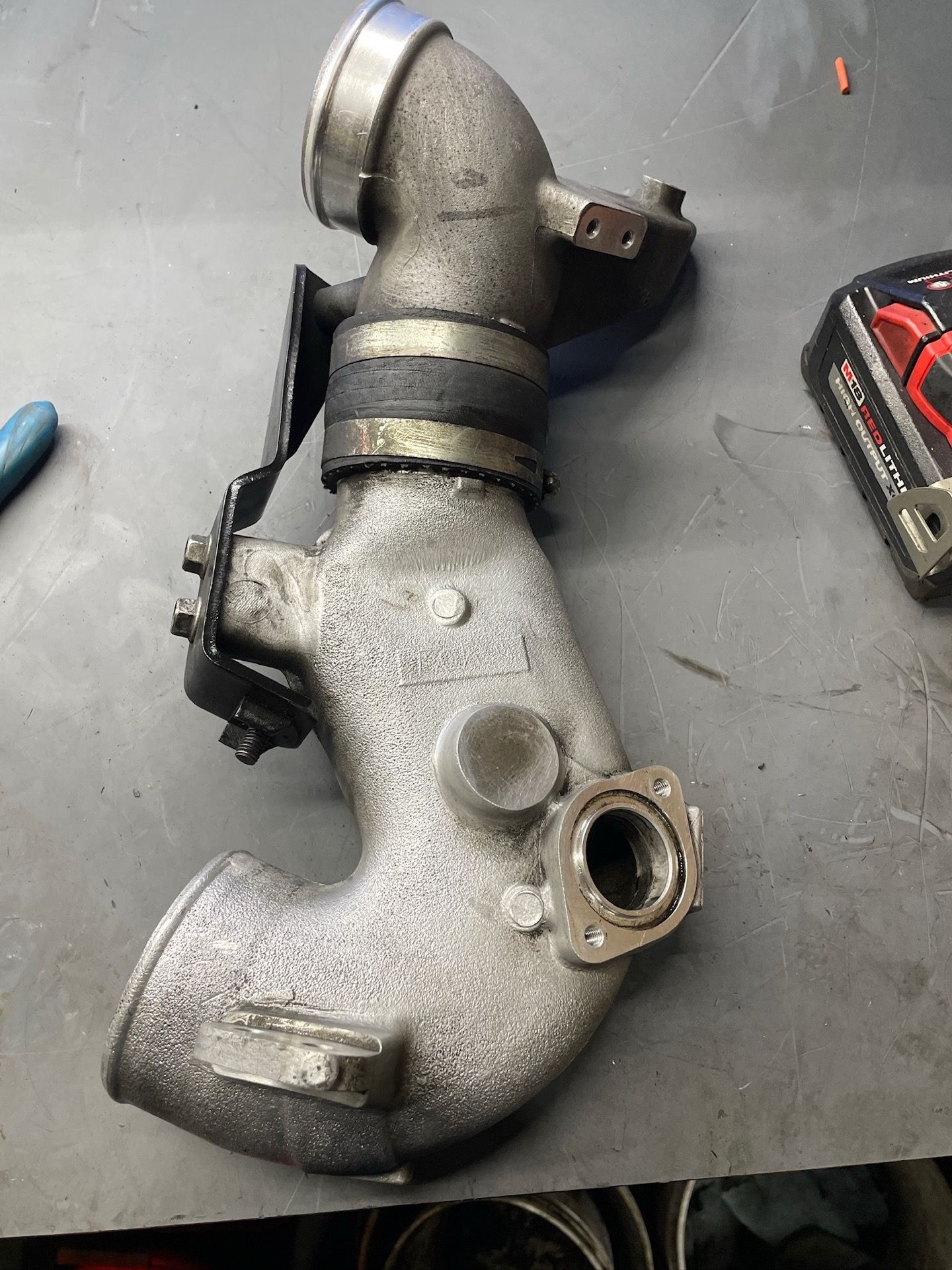 Wholesale Direct Sales - Mitsubishi Canter ML241355 Diesel Air  Mitsubishi Fuso Air Intake Tubing Used IVECO Air Pipe Duct (contact info removed)98/SKU 70241