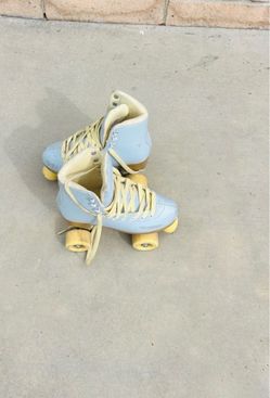 Womans Roller Skates / Very Good Condition / Yellow & Blue/ Size 7