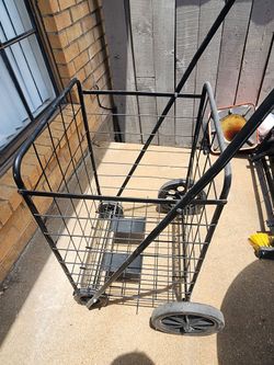 Foldable shopping cart