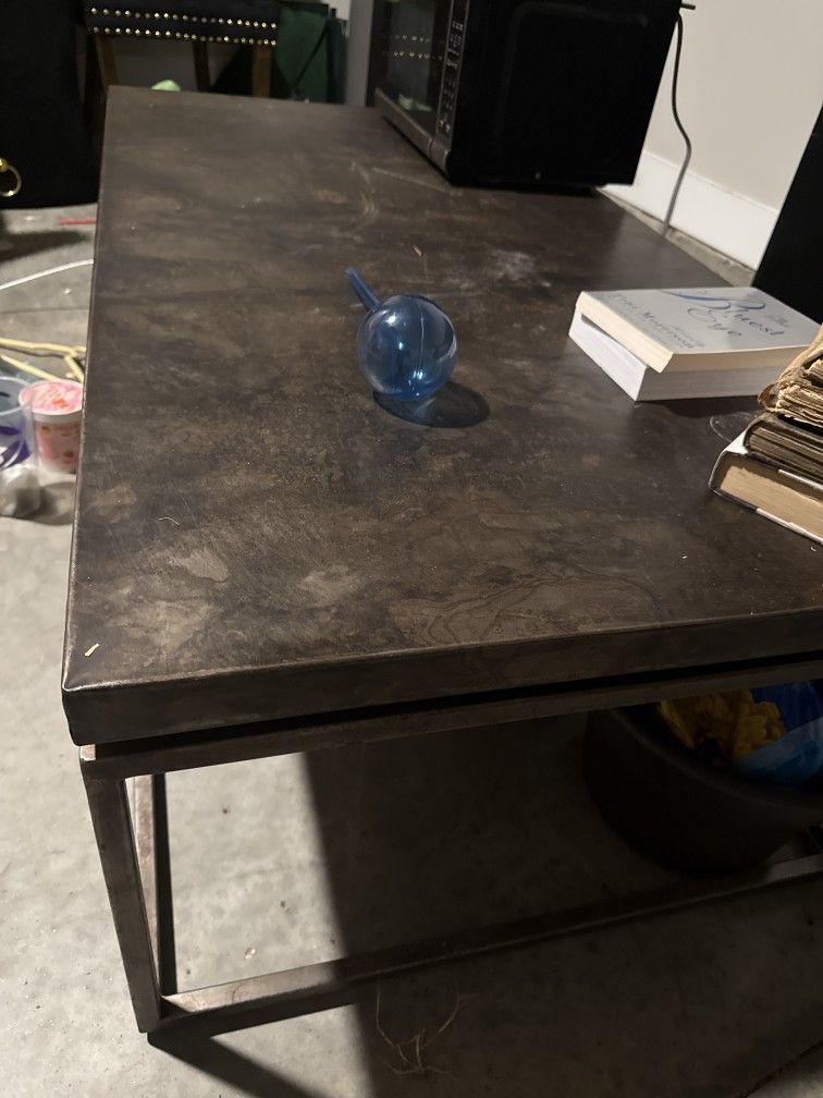 The Missing DECOR Coffee Table 