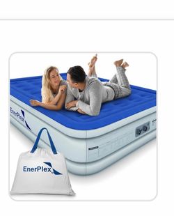 Queen air mattress brand new with built in pump