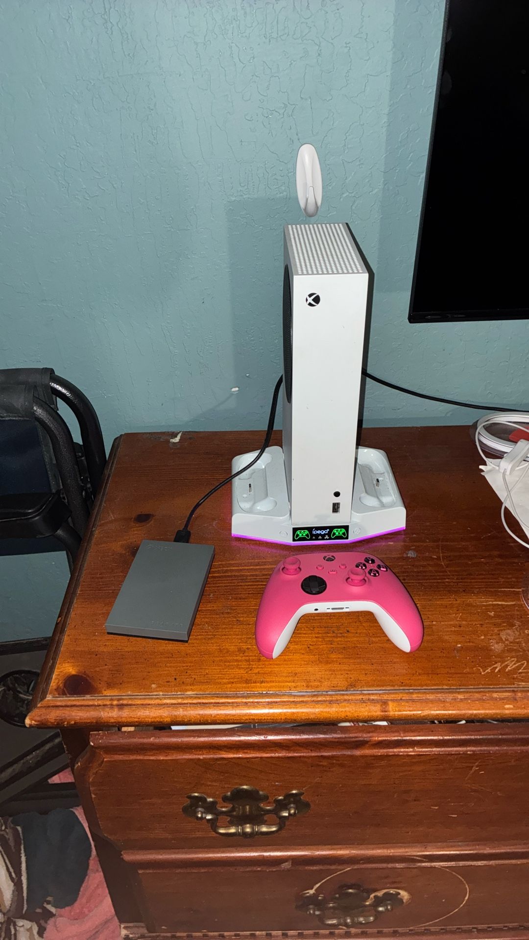 Xbox Series S Bundle w/ 1TB Seagate Drive & Pink Controller
