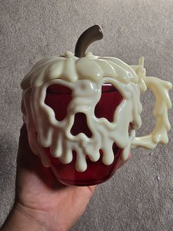 Disney Glow In The Dark Poison Apple Cup Never Used