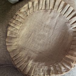 6 burlap placemats/chargers/dollies 12" wide 