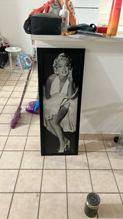MARILYN MONROE
