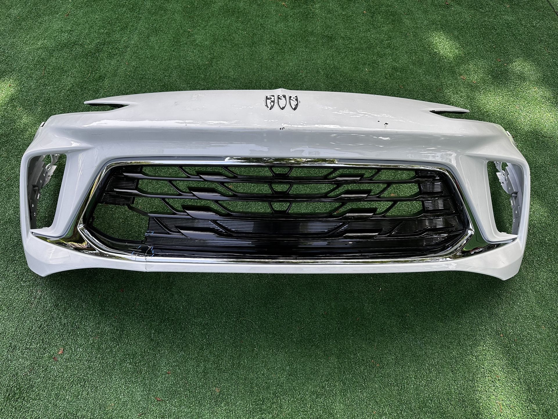 Buick Encore GX Front Bumper Grille Bumper Delantero 2024 2025