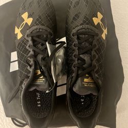 UNDER ARMOUR  UA SPRINT PRO 3 SIZE 8.5