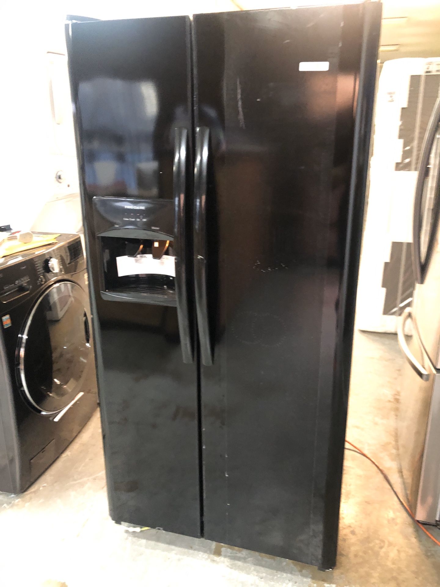 Frigidaire Refrigerator new factory warranty