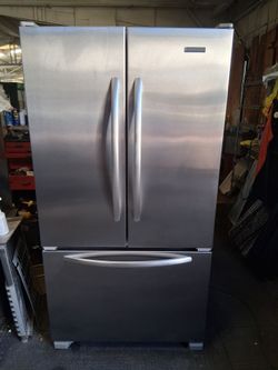 Refrigerator kitchen Aid everything is and good working conditions 3 months warranty delivery and installation