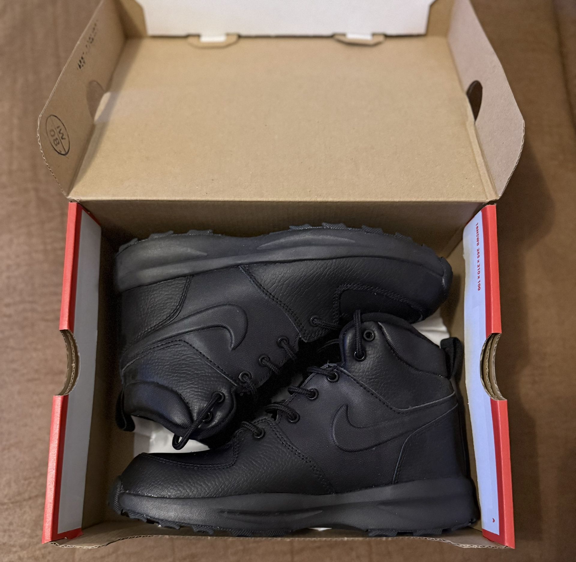 Nike Manoa Boots