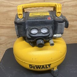 🟡DEWALT AIR COMPRESSORE 165psi🟡
