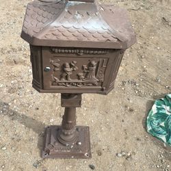 Vintage mailbox cast aluminum