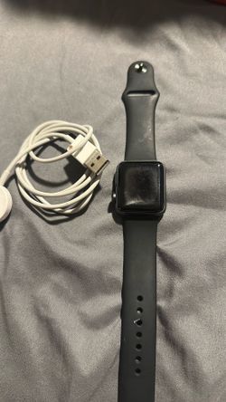 Used Apple Watch Series 3- 38 mm