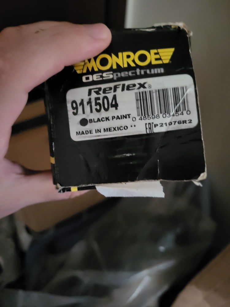 pair of Shock Absorber-Reflex Monotube Rear Monroe 911504 for 1(contact info removed) Silverado, GMC Sierra 1500