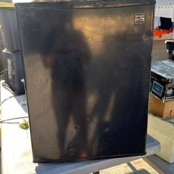 Frigidaire Small fridge