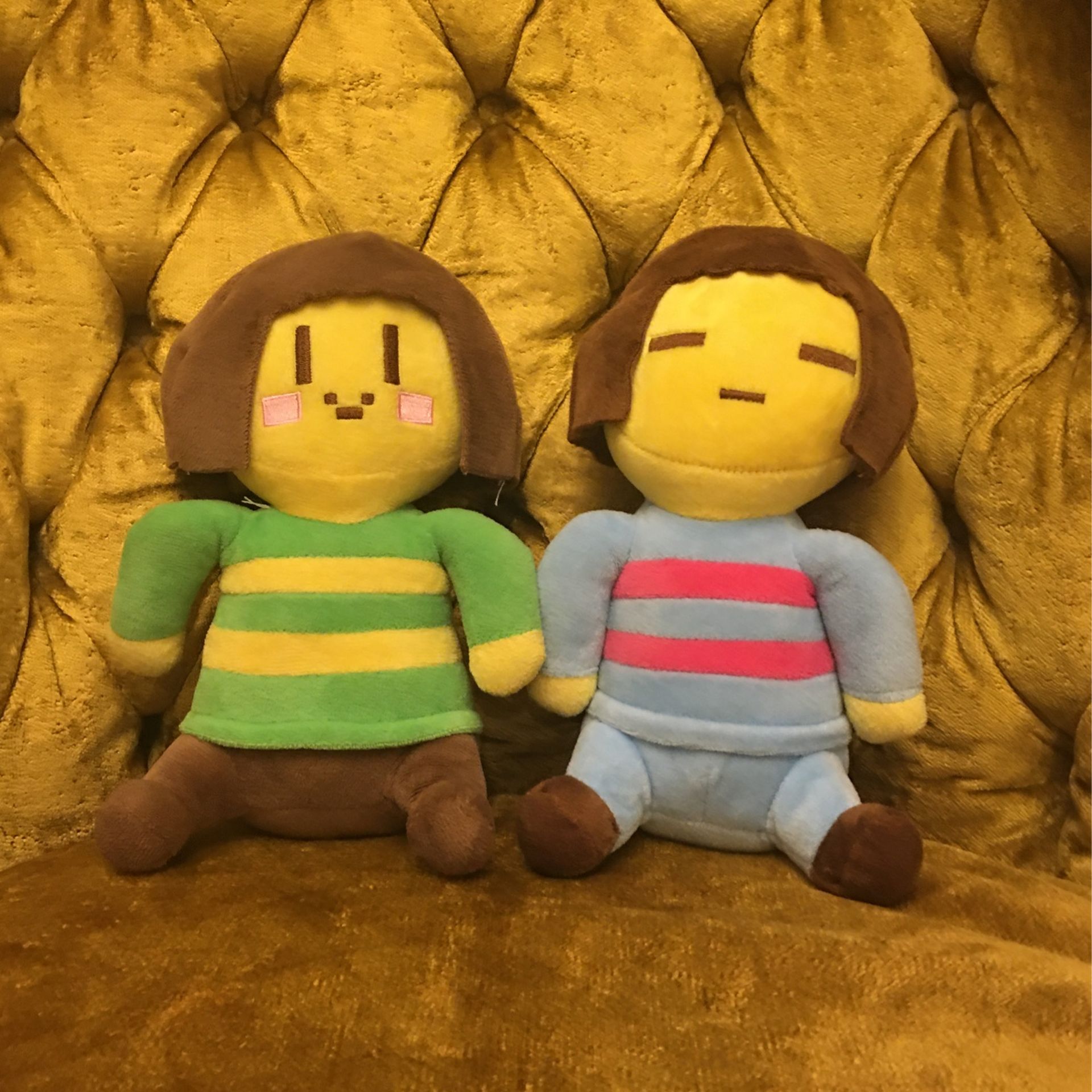 Undertale Chara and Frisk plushie