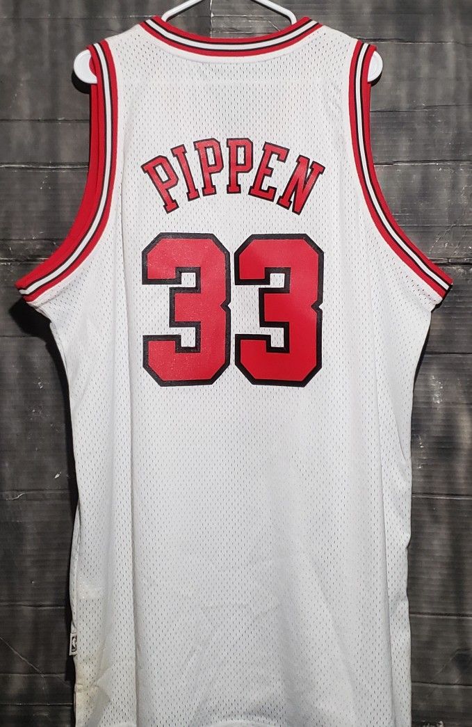 Adidas Bulls Pippen 33 タンクトップ Mサイズ ADIDAS SCOTTIE PIPPEN #33 1(contact info removed) BULLS HARDWOOD