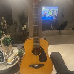 Yamaha Guitar 
