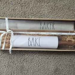 Rae Dunn Baker Gift Set