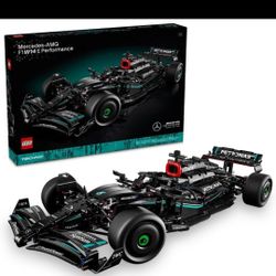 Mercedes AMG F1W14 E Performance LEGO 42171