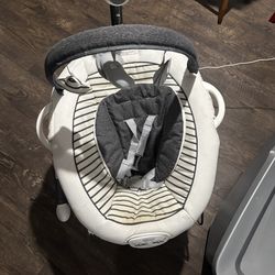 Graco baby swing