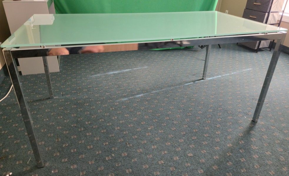Glass Top Table, Removeable Top, Light Metal Legs 32"×60", 28" Legs