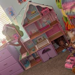 Doll House/Barbie house