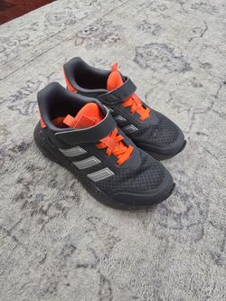 Boys Adidas Sneakers Size 1.5