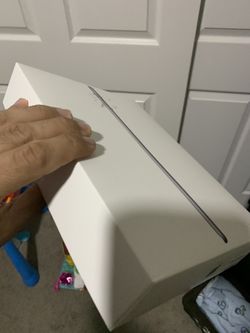 Apple iPad box