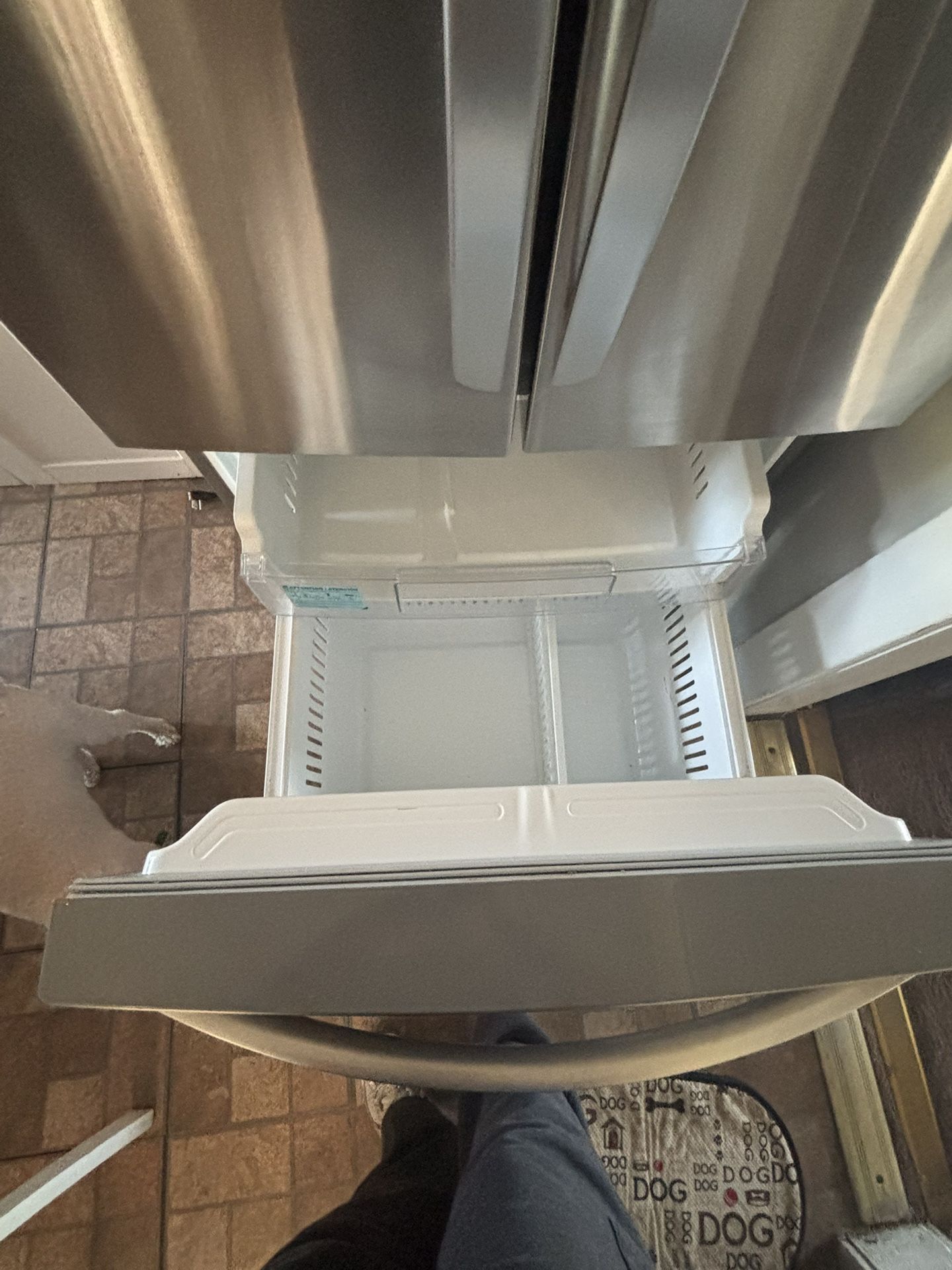 Stainless Steel fridge w freezer