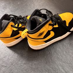 Toddler Air Jordan 1 Mid SE Black & Yellow 